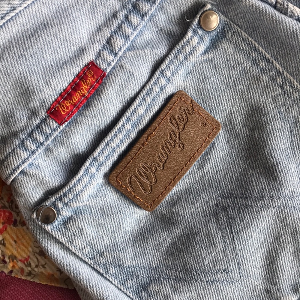 Vintage Light Wash #WRANGLER Denim Shorts